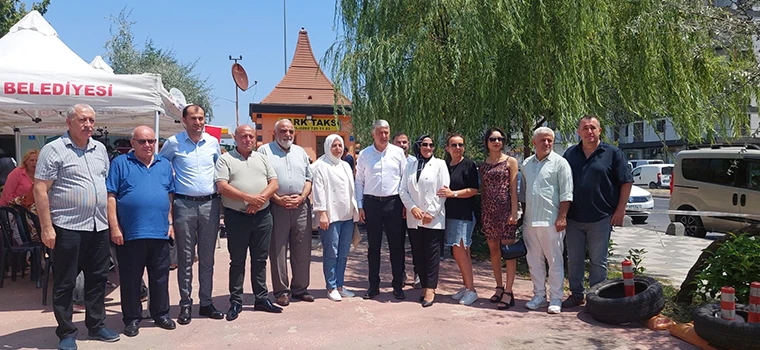 YILDIRIM BEYAZIT MAHALLE MUHTARLIĞI AŞURE DAĞITTI