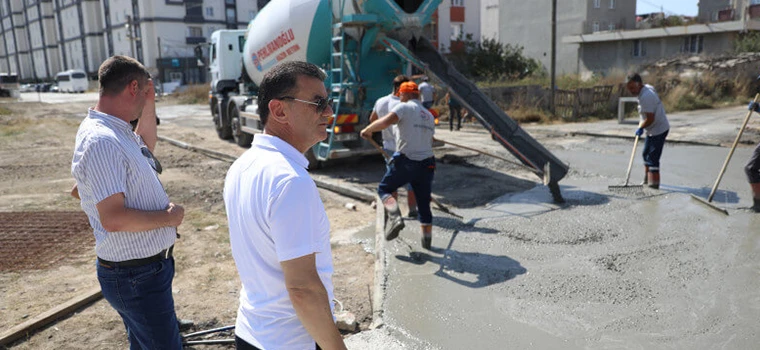 KAPAKLI’DA ÜSTYAPI VE ALTYAPI ÇALIŞMALARI SON SÜRAT DEVAM EDİYOR