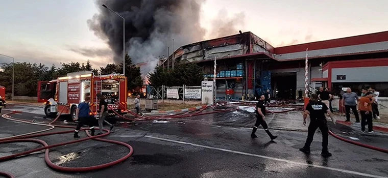 TEKİRDAĞ İTFAİYESİ'NDEN 10 BİN OLAYA MÜDAHALE!