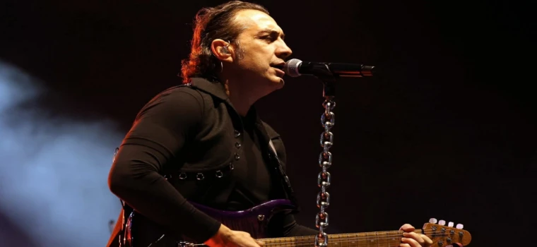 CUMHURİYET BAYRAMI ÜNLÜ SANATÇI KIRAÇ KONSERİ İLE ZİRVE YAPTI