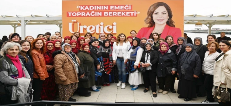 TEKİRDAĞ’DA KADIN ÇİFTÇİLERİN EL EMEĞİ TOPRAĞIN BEREKETİYLE BULUŞTU