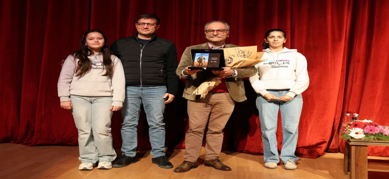 ÇERKEZKÖY’DE 4. KİTAP GÜNLERİ YOĞUN KATILIMLA TAMAMLANDI