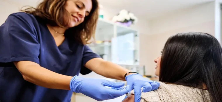 TEK BİR AŞI TÜM SOĞUK ALGINLIĞI, GRİP VE SOLUNUM YOLU ENFEKSİYONLARINA KARŞI KORUMA SAĞLAYACAK