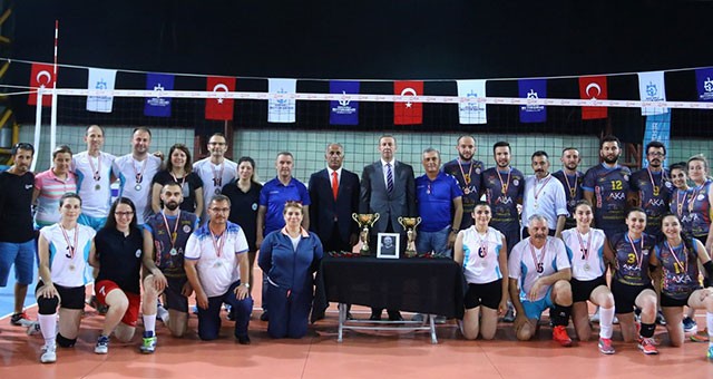 TEKİRDAĞ VOLEYBOLDA BİRİNCİ OLDU