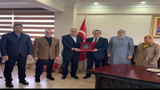 TÜRK KIZILAYI’NDAN KAYMAKAM ABBAN’A ZİYARET