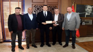 AKAY'I HAMSİ ŞÖLENİNE DAVET ETTİLER