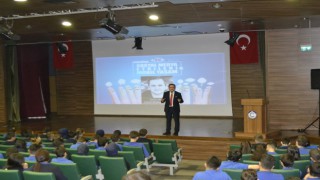 ÖĞRENCİLERE ‘SOSYAL MEDYA’ ANLATILDI