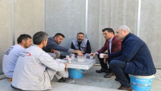 BAŞKAN ÇETİN EMEKÇİLERLE BİR ARAYA GELDİ