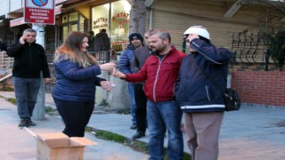 BELEDİYE EL DEZENFEKTANI DAĞITTI