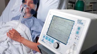 ÇOSB, DEVLET HASTANELERİNE SOLUNUM CİHAZI BAĞIŞLADI