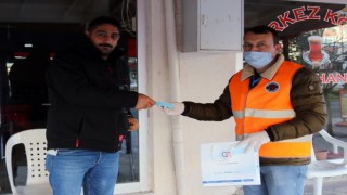ÇERKEZKÖY BELEDİYESİ, VATANDAŞLARA MASKE DAĞITTI