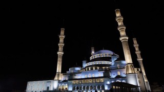 DİYANET: “ORUCUN ERTELENMESİ MÜMKÜN DEĞİLDİR”