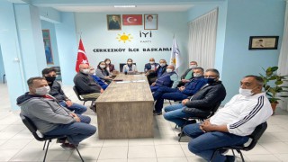 İYİ PARTİ’DEN SOSYAL MESAFELİ BAYRAMLAŞMA