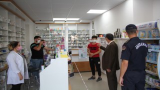 “MASKESİZ KİMSE İÇERİ ALINMAYACAK”