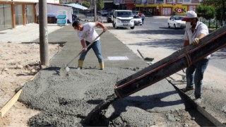 YOL VE KALDIRIM YAPIM ÇALIŞMALARI DEVAM EDİYOR