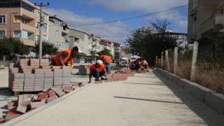 KALDIRIM ÇALIŞMALARI SÜRÜYOR