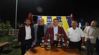 ŞAMPİYON KULÜPLERE KUPALARI TESLİM EDİLDİ