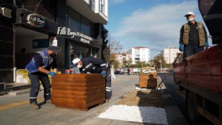 PINAR BULVARI’NDA PEYZAJ ÇALIŞMALARI SÜRÜYOR