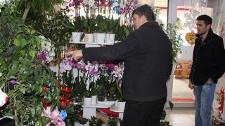 ÇİÇEKÇİLER VE SİNEMA SALONLARI HAKKINDA YENİ KARAR ALINDI