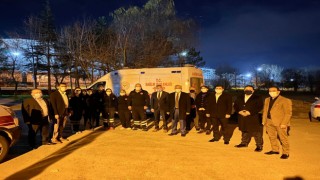 AK PARTİ’DEN SAĞLIK VE EMNİYET NÖBETÇİLERİNE ZİYARET