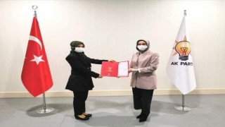 BAŞKANLIĞA EMİNE İSTEK ATANDI