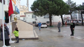 ÇERKEZKÖY’DE TÜM OKULLARDA İSTİKLAL MARŞI OKUNDU