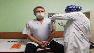 RECEP ÇALIŞKAN KORONAVİRÜS AŞISI OLDU