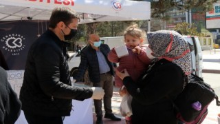 ÇERKEZKÖY BELEDİYE BAŞKANI VAHAP AKAY, VATANDAŞLARIN KANDİLİNİ KUTLADI