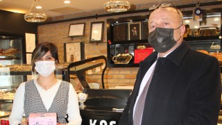 ÇERKEZOĞLU KAFE’NİN KANDİL SİMİTLERİ İLGİ GÖRÜYOR