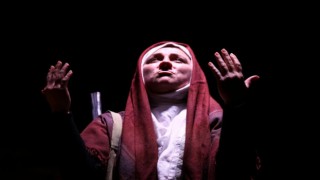 ‘KAHRAMAN TÜRK KADINLARI’ KAPAKLI’DA SAHNELENDİ