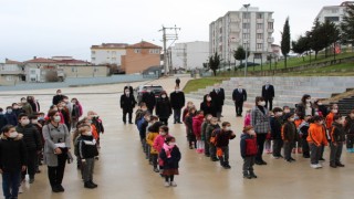 NORMALLEŞME SÜRECİNDE İLK DERS ZİLİ ÇALDI