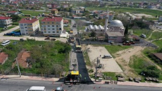 SICAK ASFALT ÇALIŞMALARI TAM KAPANMA SÜRECİNDE DE DEVAM EDİYOR