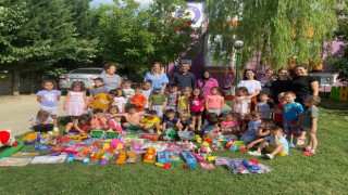 MİNİK KALPLERDEN KARDEŞLERİNE GÖNÜL KÖPRÜSÜ