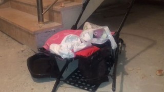 BİR ANNENİN EN ACI ANI: 2 AYLIK BEBEĞİ GÖZLERİNİN ÖNÜNDE ASANSÖRE KAPILIP ÖLDÜ