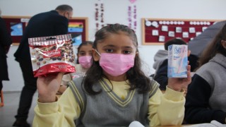 ÇERKEZKÖY’ÜN MİNİKLERİNE SÜT DAĞITILDI