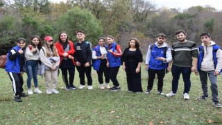 GENÇLER DOĞA YÜRÜYÜŞÜNDE