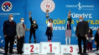 SATRANÇÇILAR ANTALYA’DAN BAŞARIYLA DÖNDÜ