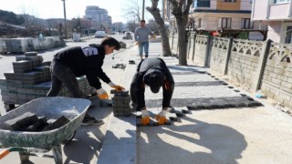 VELİKÖY’DE YOL VE KALDIRIM ÇALIŞMALARI SÜRÜYOR