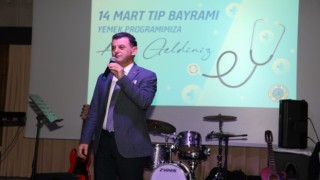 BAŞKAN ÇETİN, HEKİM VE SAĞLIK ÇALIŞANLARINI YEMEKTE AĞIRLADI