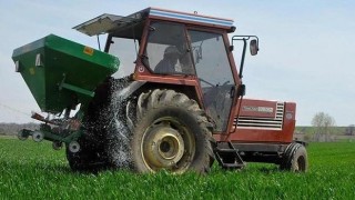 ÇERKEZKÖY’DE ÇİFTÇİYE 778 BİN LİRALIK MAZOT VE GÜBRE DESTEĞİ