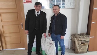 ÇERKEZKÖY’DE ÇİFTÇİLERE HİBRİT AYÇİÇEĞİ TOHUMU DAĞITILDI