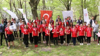 İZCİLER 23 NİSAN’I DOĞADA KARŞILADI