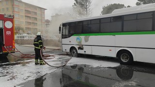 PARK HALİNDEKİ ARAÇ ALEV ALEV YANDI