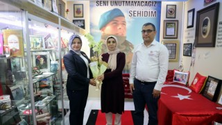 BAŞKAN AKAY, ŞEHİT AİLELERİNİN ANNELER GÜNÜNÜ KUTLADI