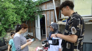 "KAPI KAPI ‘SIFIR ATIK’ PROJESİ BİLİNCİ OLUŞTURUYORUZ"