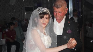 ESRA, DOĞUM GÜNÜNDE HAYALİNİ GERÇEKLEŞTİRDİ