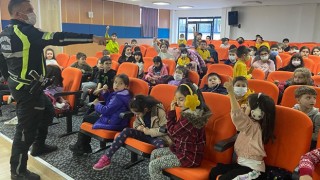 HER ŞEY ÖĞRENCİLERİN GÜVENLİ EĞİTİM ALMASI İÇİN