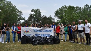 KUŞBAHÇE'DEN 30 TORBA ÇÖP ÇIKTI