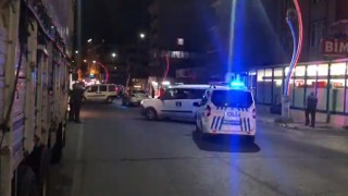 İKİ AİLE ARASINDA YAŞANAN KAVGADA ÇOK SAYIDA KİŞİ YARALANDI