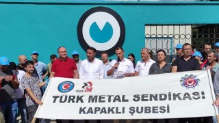 İŞÇİLERİN İŞLERİNE GERİ ALINMASI İÇİN EYLEM YAPTILAR